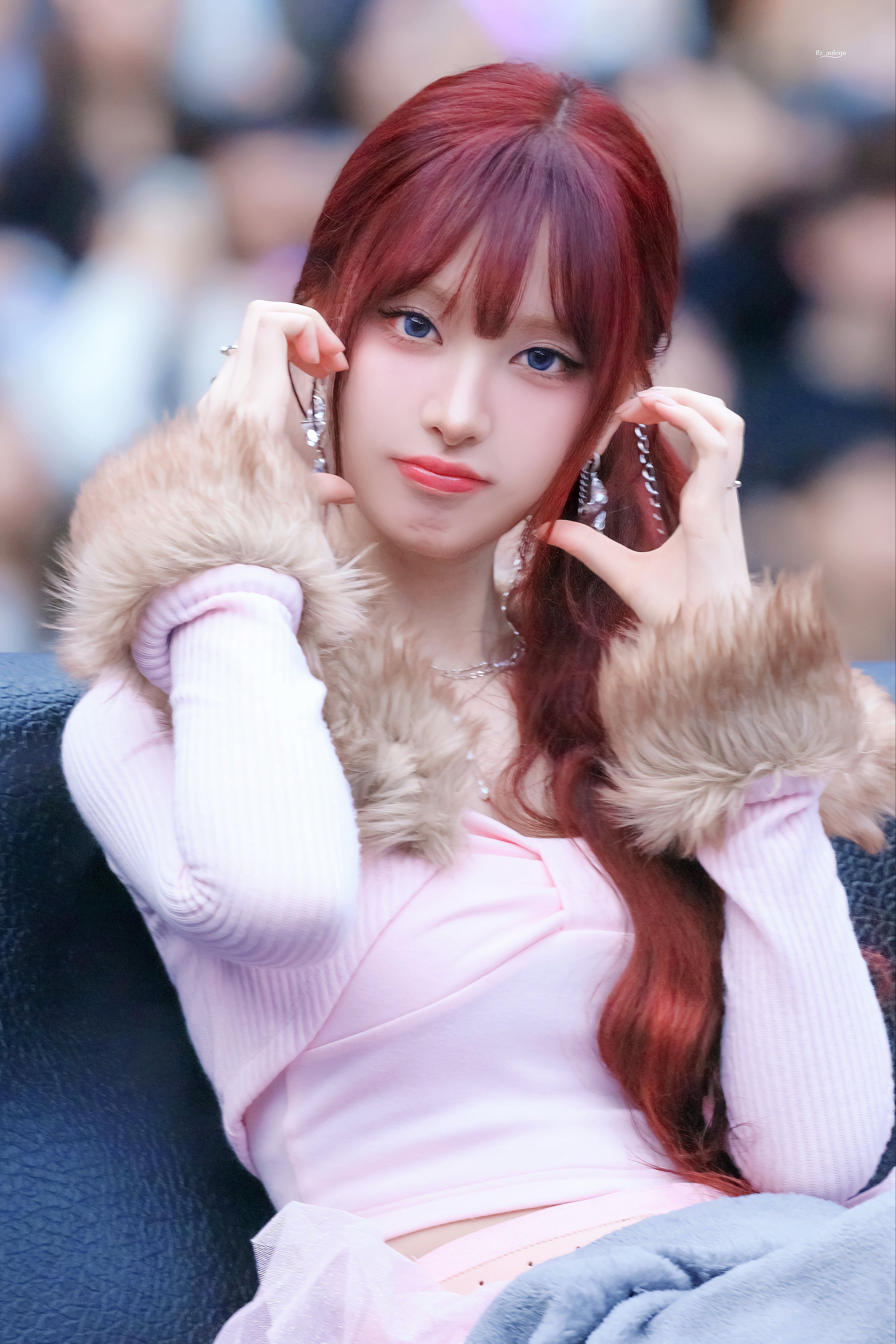 아이브 리즈 wearing PS155N